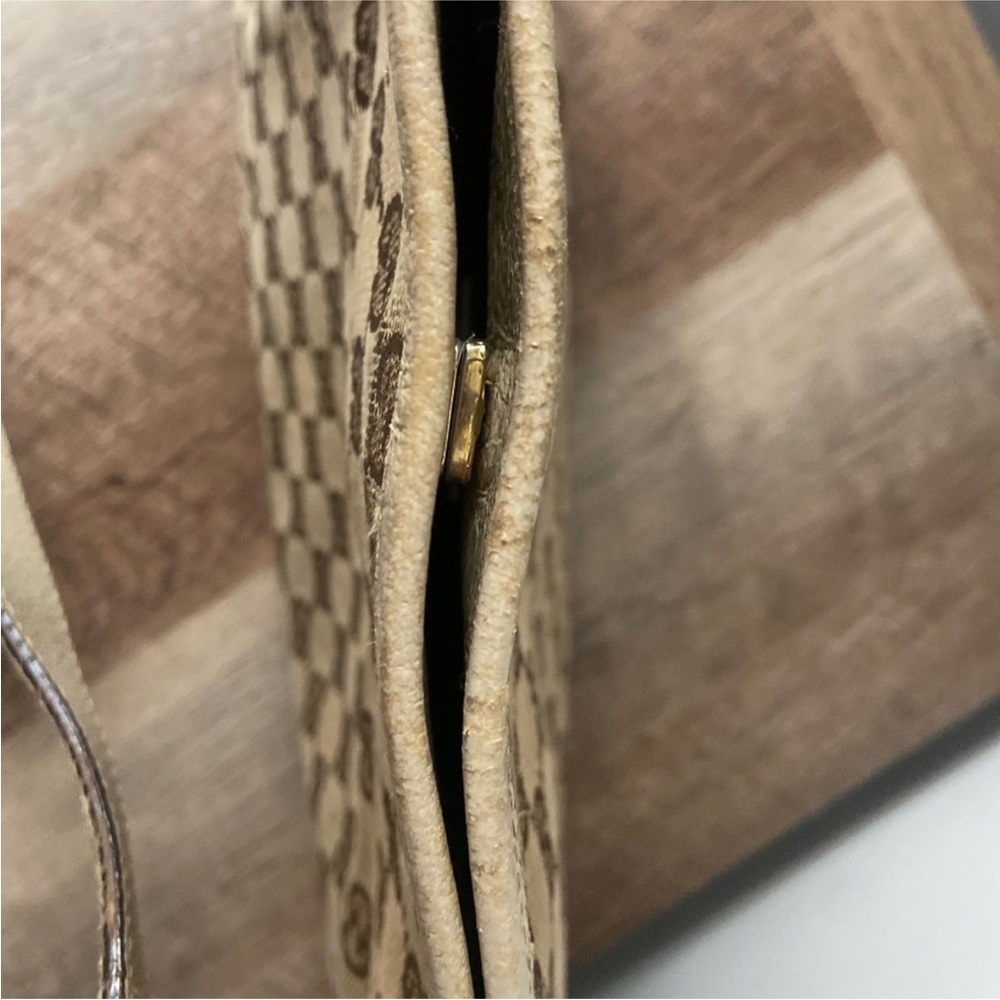 Authentic Gucci GG Canvas Eclipse Messenger Crossbody Bag - Picture 4 of 12